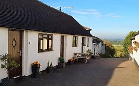 Little Park Holiday Homes Self Catering Cottages 1 & 2 Bedrooms Available Close To Tutbury Castle